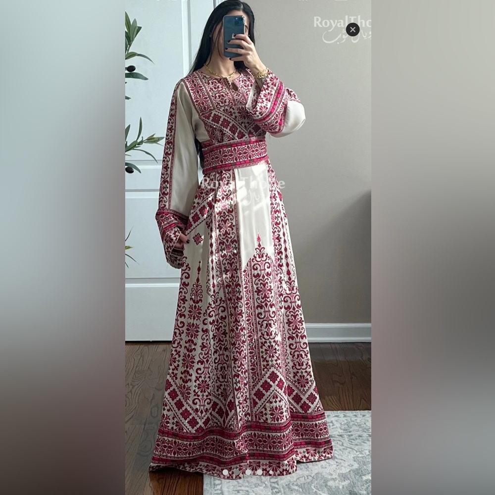 Royal thobe pink and beige Palestinian thobe traditional dress